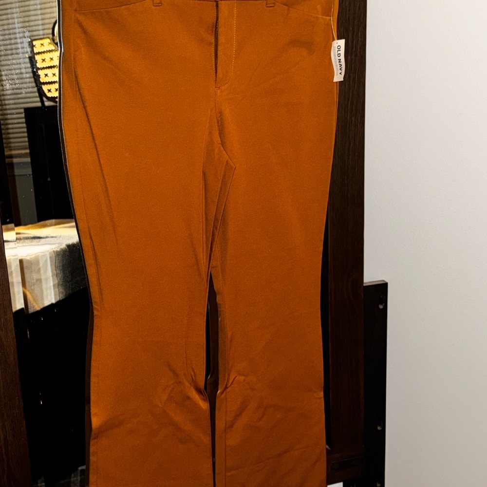 OLD NAVY - pixie flare - size 10 - color Bourbon